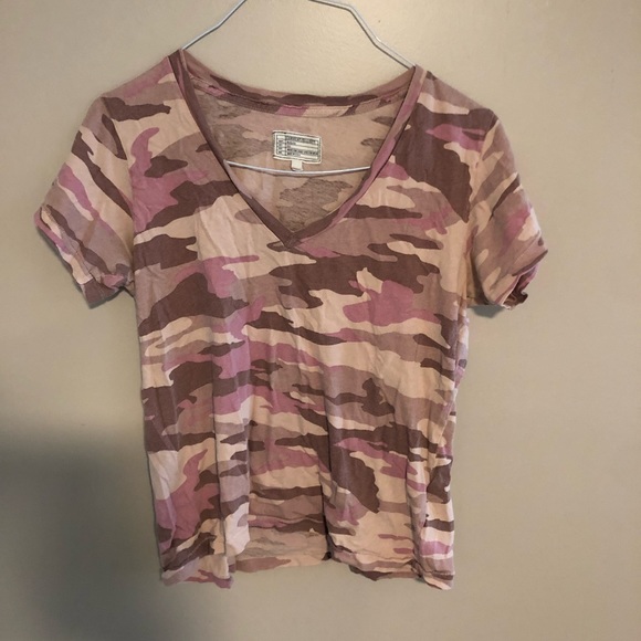 Current Elliot Pink Camo V-Neck T-shirt Size 1 (Small) - Picture 3 of 6